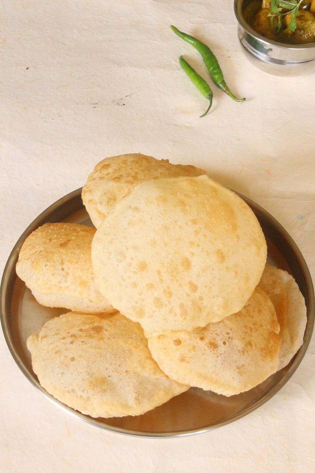 Alishaan Puri – 10 pcs Ready-to-Cook Golden Fluffy Puris | Quick & Easy